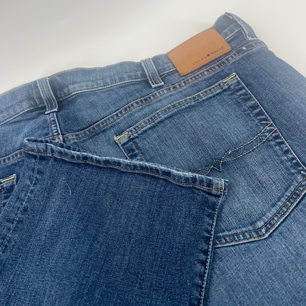 Lucky Brand 181 Relaxed Straight Jeans Mens 46x28 Medium Wash Blue Stretch Denim
